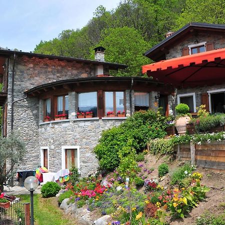 Agriturismo La Fonte Di Mariella グラヴェドーナ エクステリア 写真